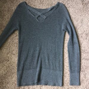 Long sleeve sweater/shirt